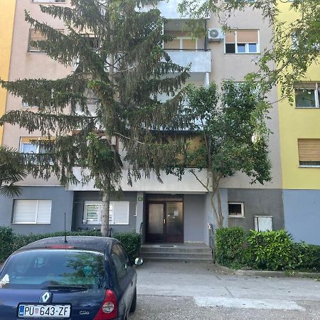 New Two Bedroom Apartment Maloni Pula Extérieur photo